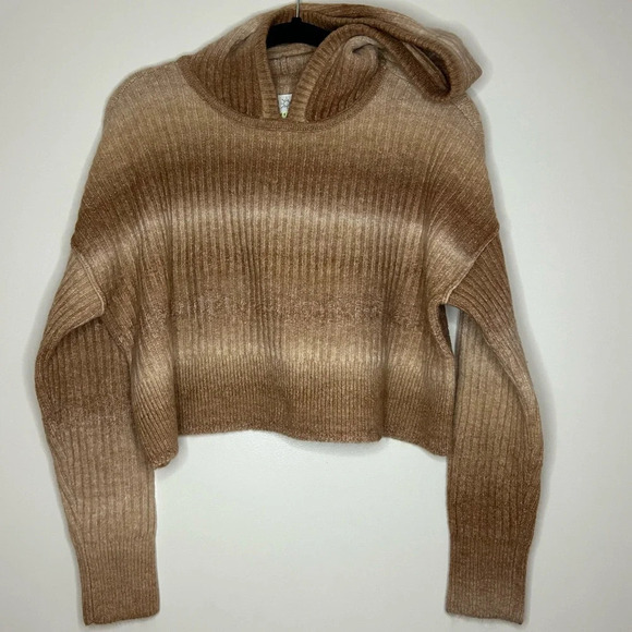 Offline By Aerie Ribbed Cropped Ombré Sweater Hooded Size Small NWT - Picture 1 of 6